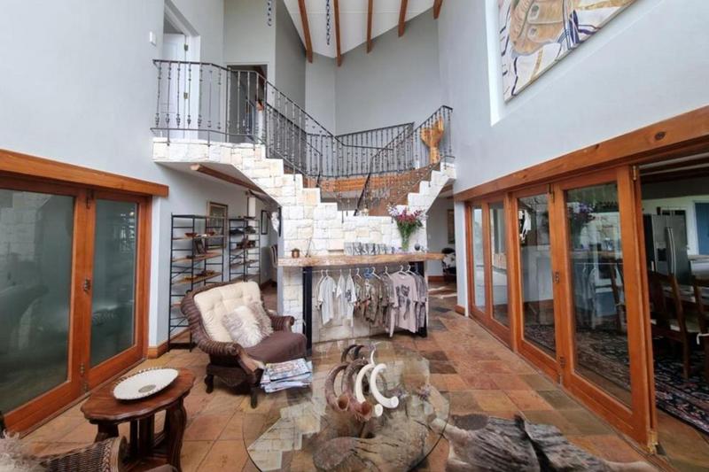 8 Bedroom Property for Sale in Grootbrakhoogte Western Cape